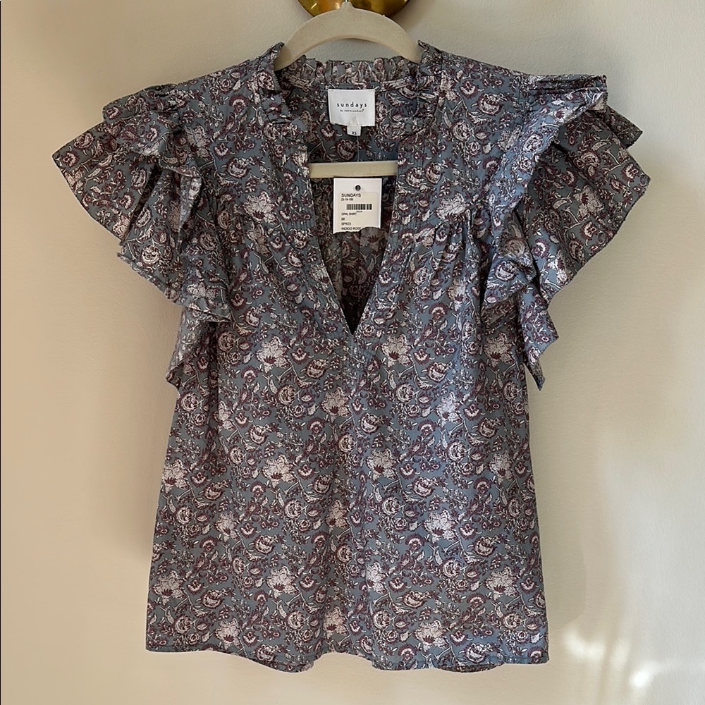 Sundays Gray Ruffled Flutter Sleeve Blouse